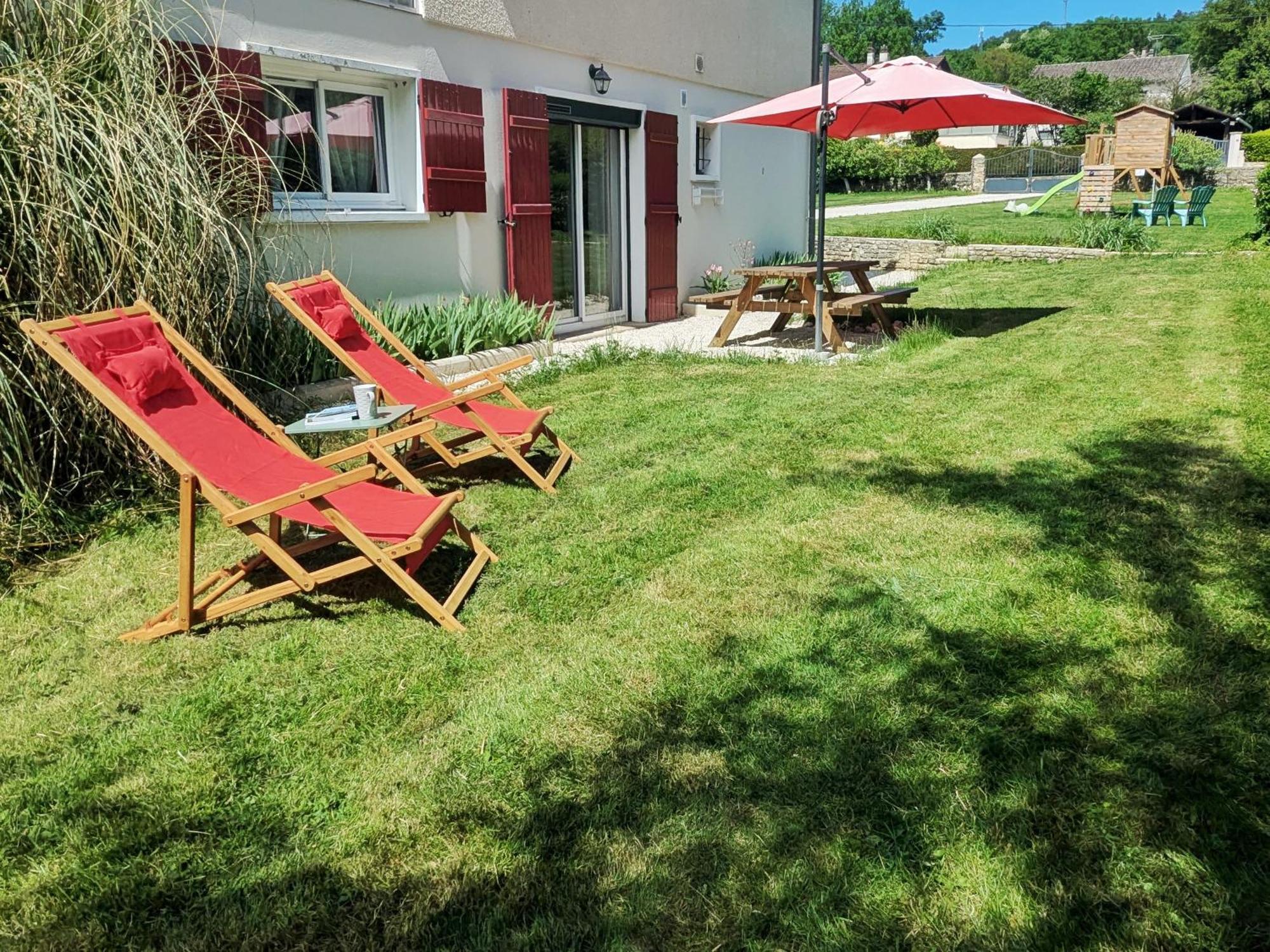 Au 10 Le Long Du Canal Fain-Les-Montbard 外观 照片